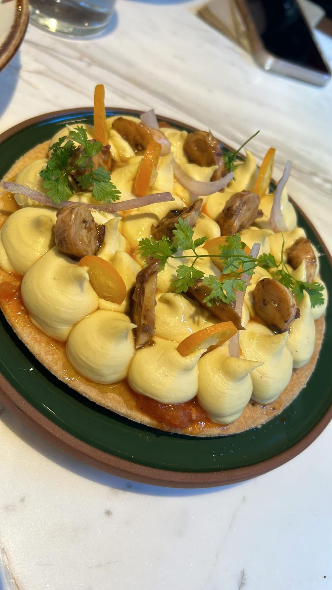 Ateno Cook & Deli – Ένα deli-εστιατόριο στην καρδιά της Αθήνας, με chef τον Νίκο Καραθάνο - FlagInLife