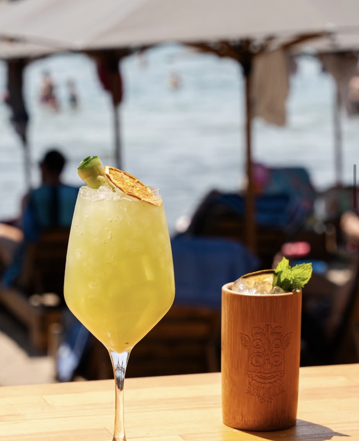 Δυο beach bars της Αττικής που αξίζει να επισκεφθείτε λόγω του φαγητού τους! 1 Δυο beach bars της Αττικής που αξίζει να επισκεφθείτε λόγω του φαγητού τους! - FlagInLife